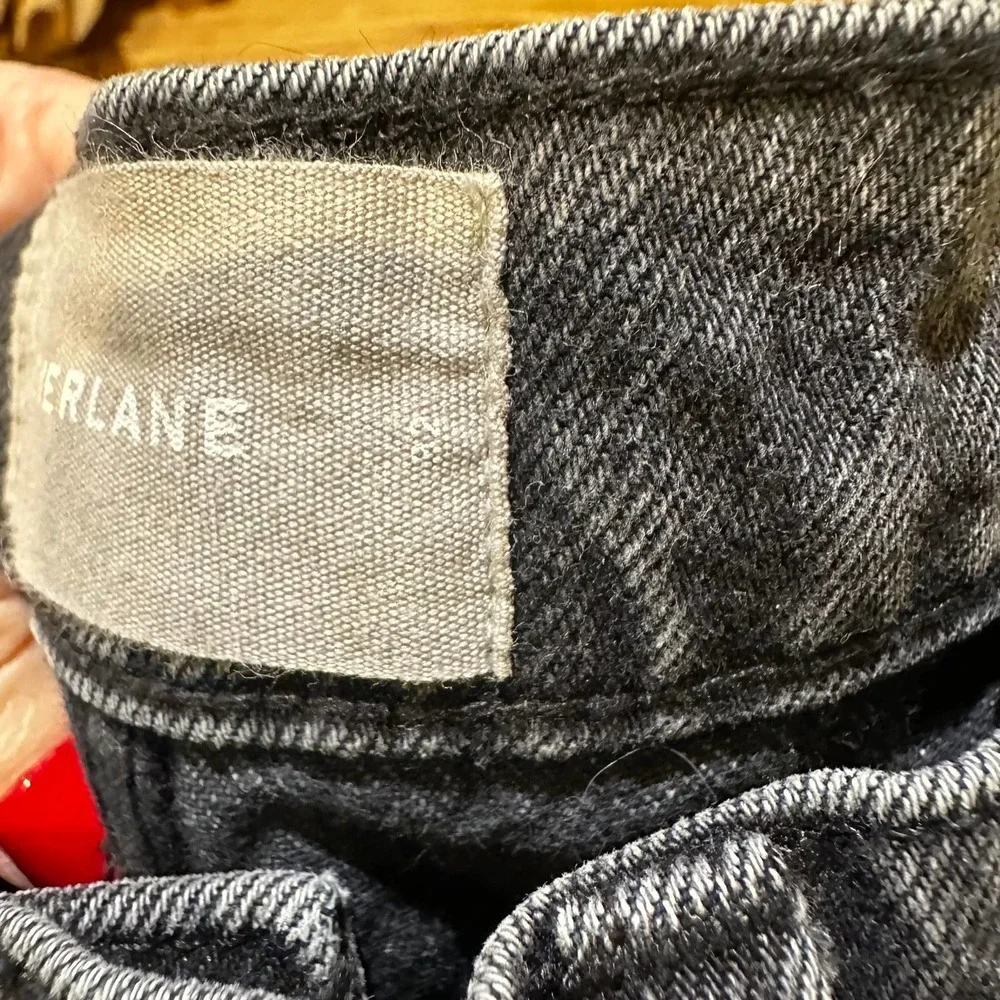 Everlane Women’s Raw Hem Relaxed Fit Washed Black‎ Shorts Denim Jeans